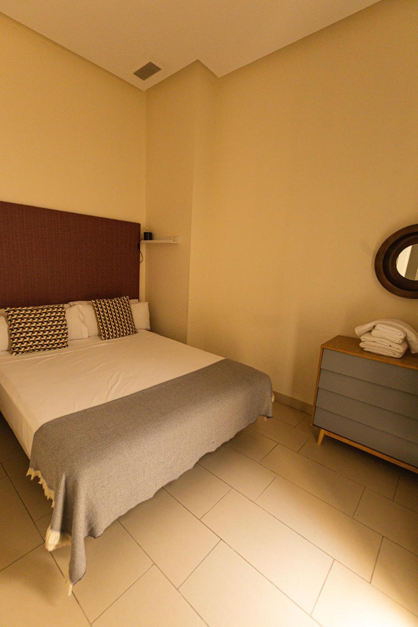 Guzman El Bueno Appartement *